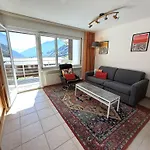 Flüe 8 *